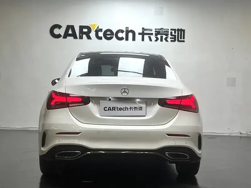 2022 Mercedes-Benz A-Класс с пробегом 16 200 км