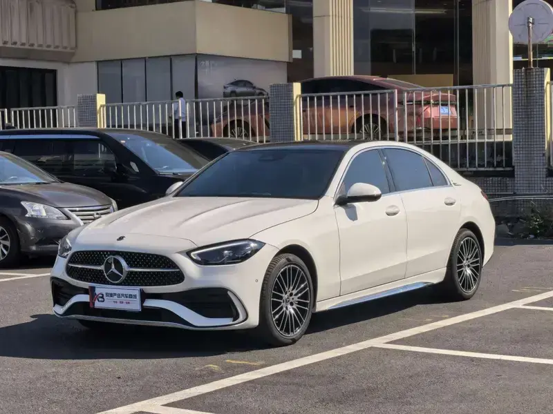 2025 Mercedes-Benz C-Класс с пробегом 9 500 км