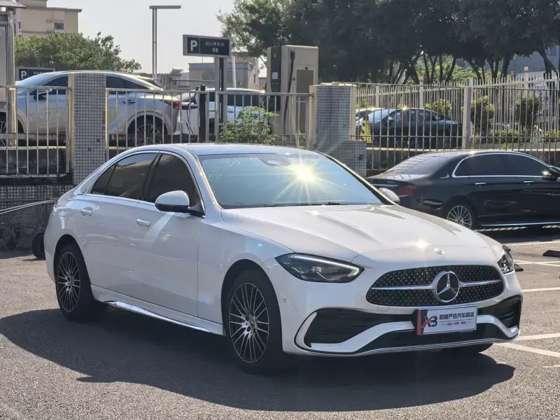 2025 Mercedes-Benz C-Класс с пробегом 9 500 км