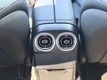 2025 Mercedes-Benz C-Класс с пробегом 9 500 км