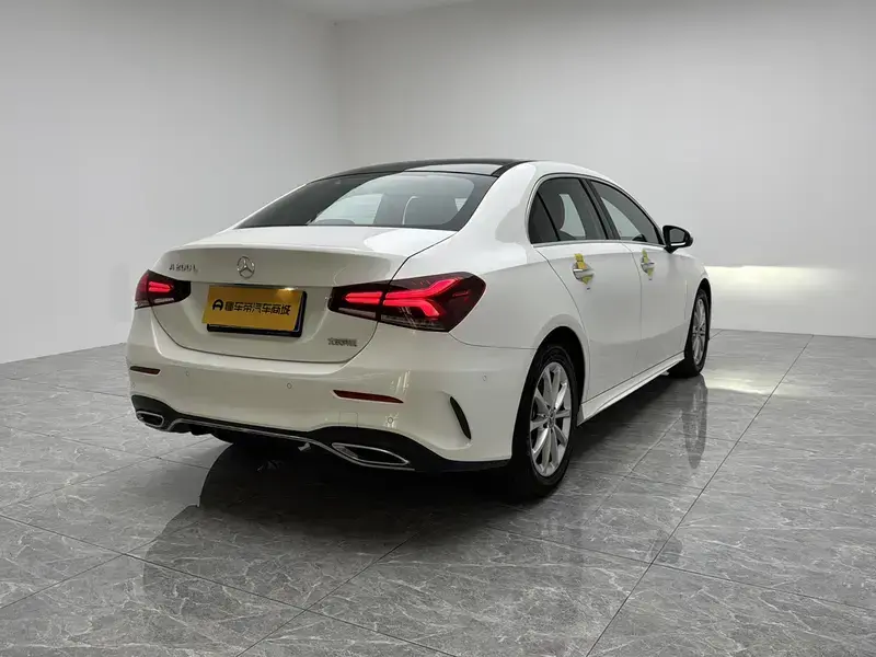 2022 Mercedes-Benz A-Класс с пробегом 42 000 км