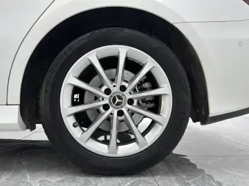 2022 Mercedes-Benz A-Класс с пробегом 42 000 км