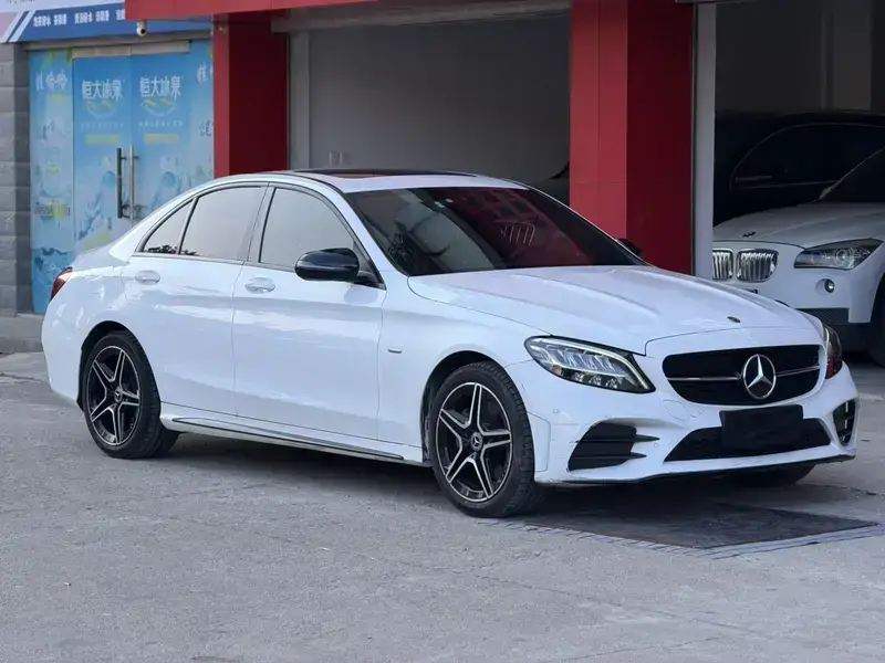 2021 Mercedes-Benz C-Класс с пробегом 32 000 км