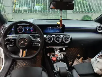 2024 Mercedes-Benz A-Класс с пробегом 18 000 км