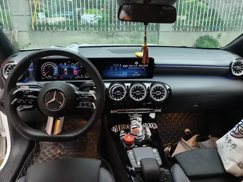 2024 Mercedes-Benz A-Класс с пробегом 18 000 км
