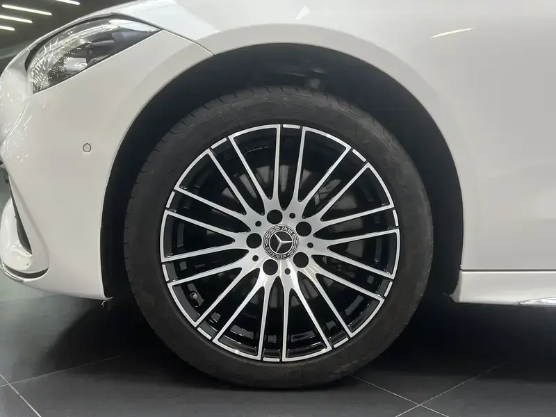 2023 Mercedes-Benz C-Класс с пробегом 22 000 км