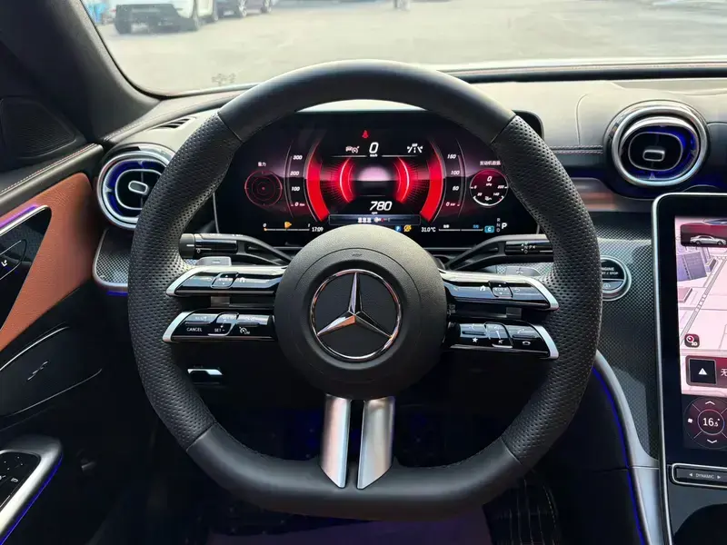 2024 Mercedes-Benz C-Класс с пробегом 30 000 км