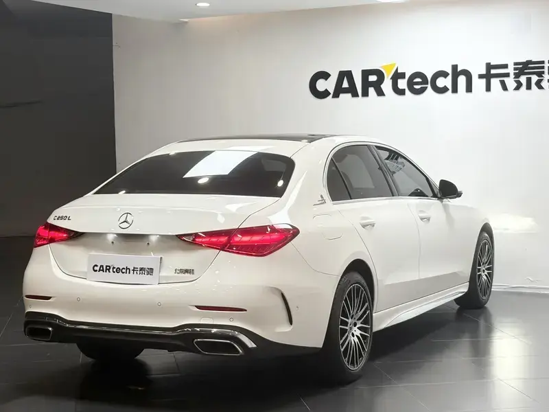 2025 Mercedes-Benz C-Класс с пробегом 15 200 км