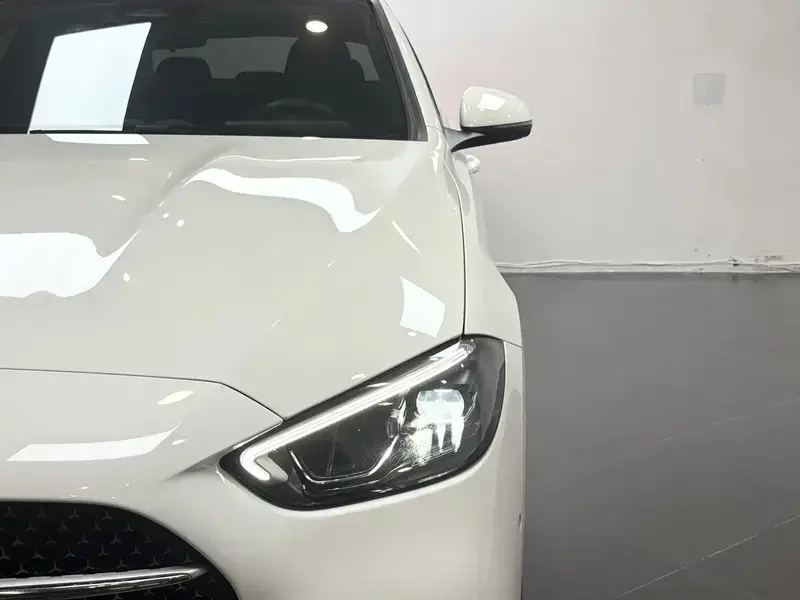 2025 Mercedes-Benz C-Класс с пробегом 15 200 км