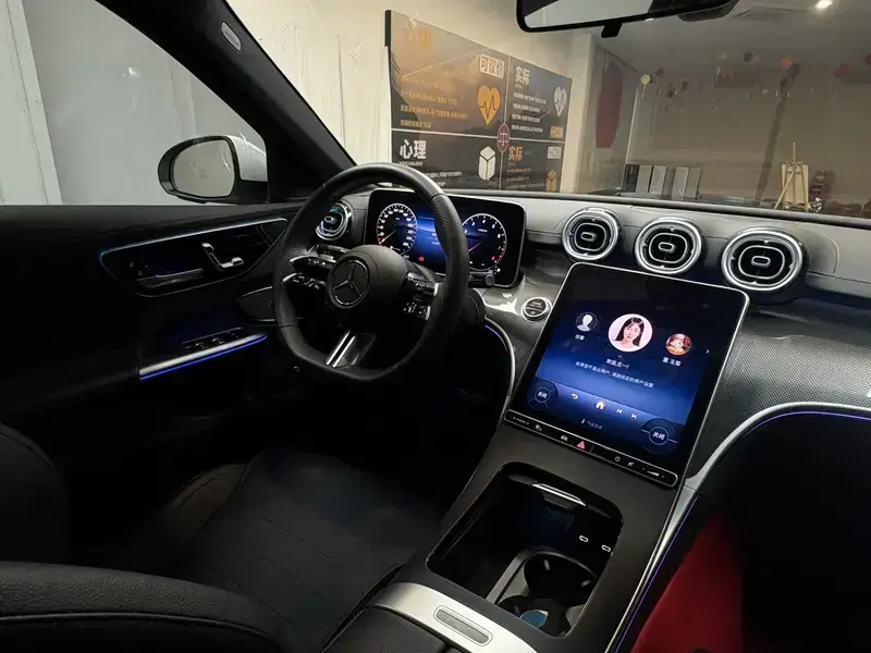 2025 Mercedes-Benz C-Класс с пробегом 15 200 км