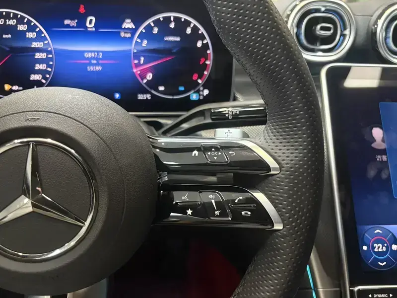 2025 Mercedes-Benz C-Класс с пробегом 15 200 км