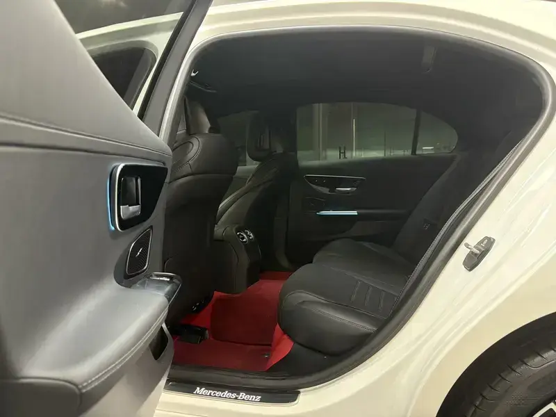 2025 Mercedes-Benz C-Класс с пробегом 15 200 км