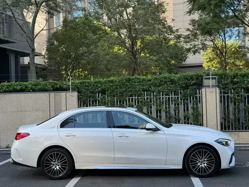 2023 Mercedes-Benz C-Класс с пробегом 100 000 км