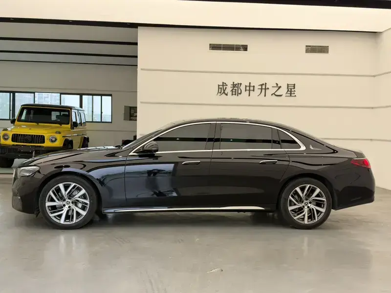 2025 Mercedes-Benz E-Класс с пробегом 6 000 км