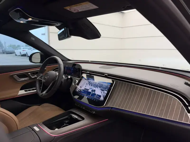 2025 Mercedes-Benz E-Класс с пробегом 6 000 км