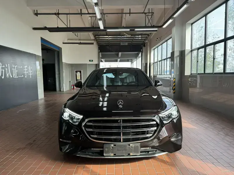 2024 Mercedes-Benz E-Класс с пробегом 18 000 км