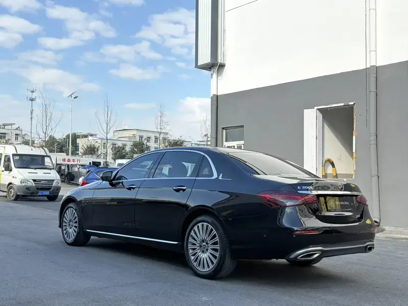 2022 Mercedes-Benz E-Класс с пробегом 74 000 км
