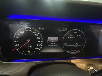 2019 Mercedes-Benz E-Класс с пробегом 86 000 км
