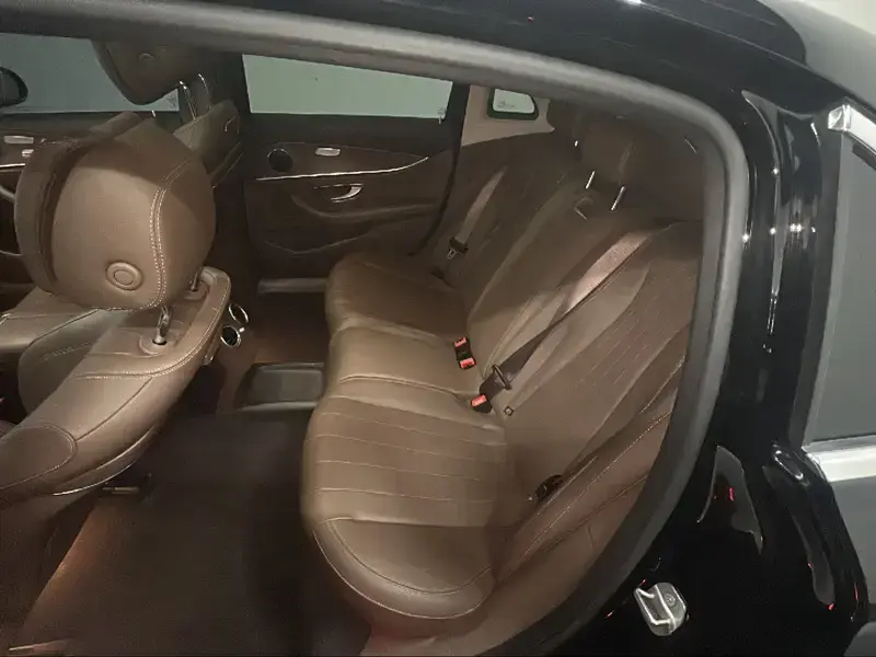2019 Mercedes-Benz E-Класс с пробегом 86 000 км