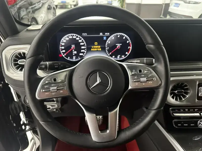 2024 Mercedes-Benz G-Класс с пробегом 8 900 км