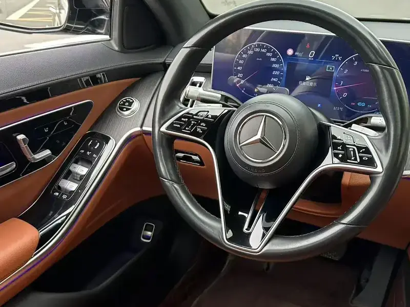 2022 Mercedes-Benz S-Класс с пробегом 92 000 км