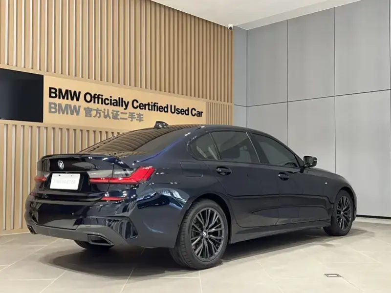 2021 BMW 3 серии с пробегом 92 000 км