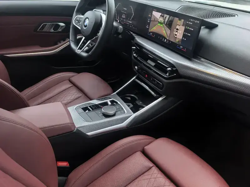 2025 BMW 3 серии с пробегом 32 000 км