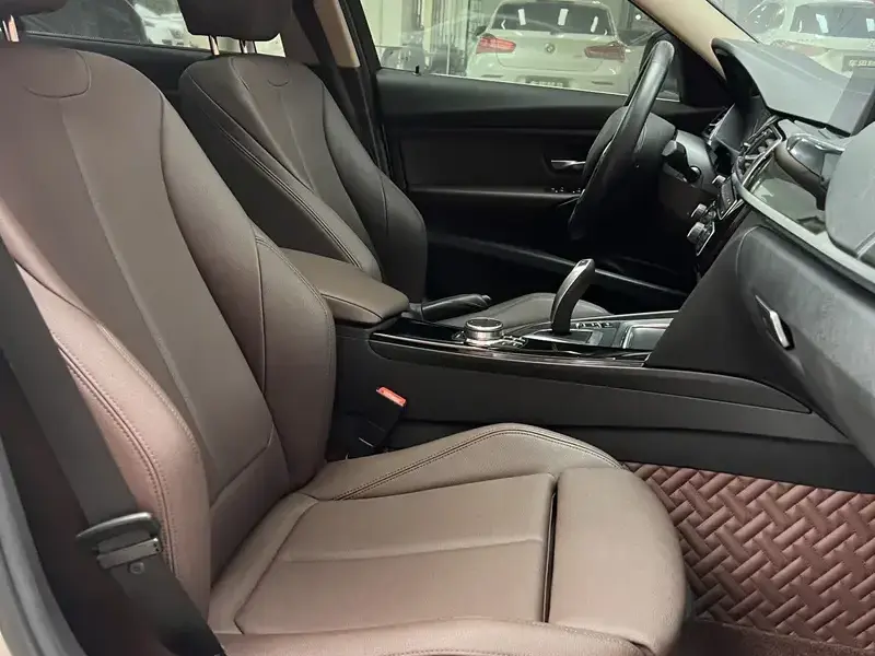2019 BMW 3 серии с пробегом 70 000 км