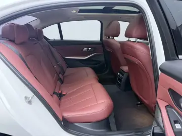 2023 BMW 3 серии с пробегом 79 800 км