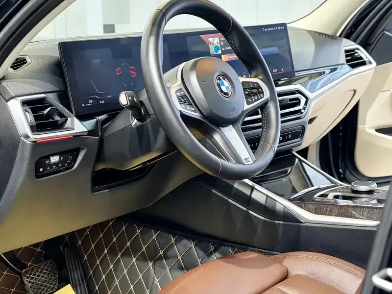 2023 BMW 3 серии с пробегом 34 000 км