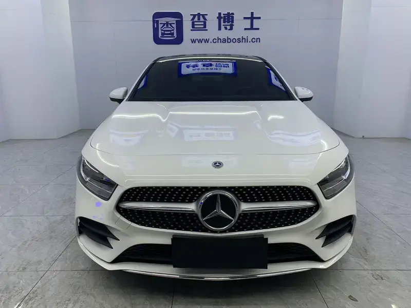 2022 Mercedes-Benz A-Класс с пробегом 28 000 км