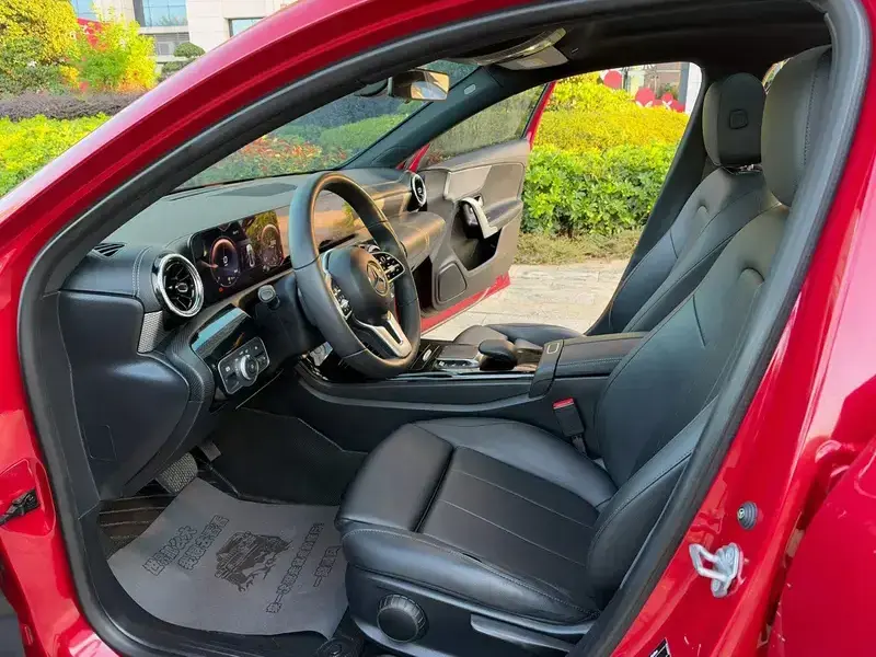 2021 Mercedes-Benz A-Класс с пробегом 65 000 км