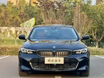 2026 BMW 3 серии с пробегом 13 700 км