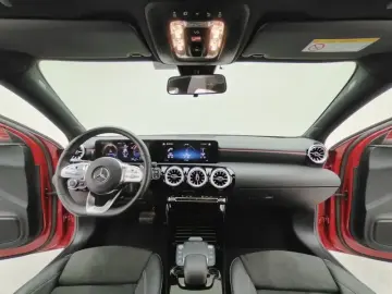 2021 Mercedes-Benz A-Класс с пробегом 49 600 км