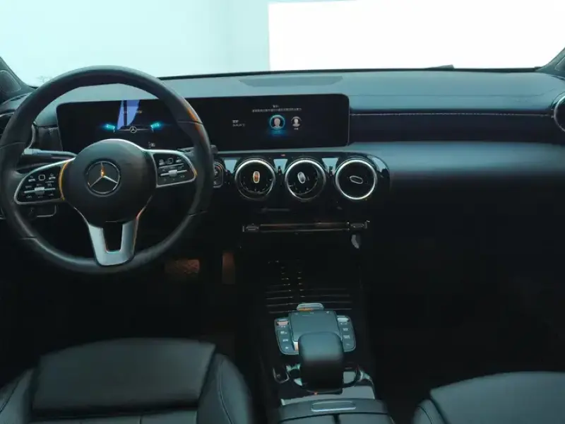 2020 Mercedes-Benz A-Класс с пробегом 76 000 км