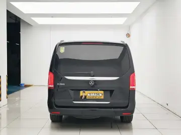 2022 Mercedes-Benz V-Класс с пробегом 76 000 км