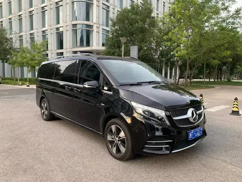 2022 Mercedes-Benz V-Класс с пробегом 52 000 км