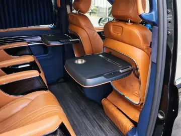 2021 Mercedes-Benz V-Класс с пробегом 50 000 км