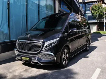 2022 Mercedes-Benz V-Класс с пробегом 27 000 км