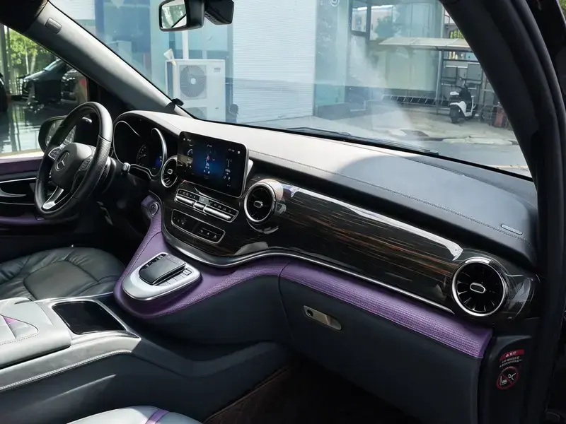 2022 Mercedes-Benz V-Класс с пробегом 27 000 км