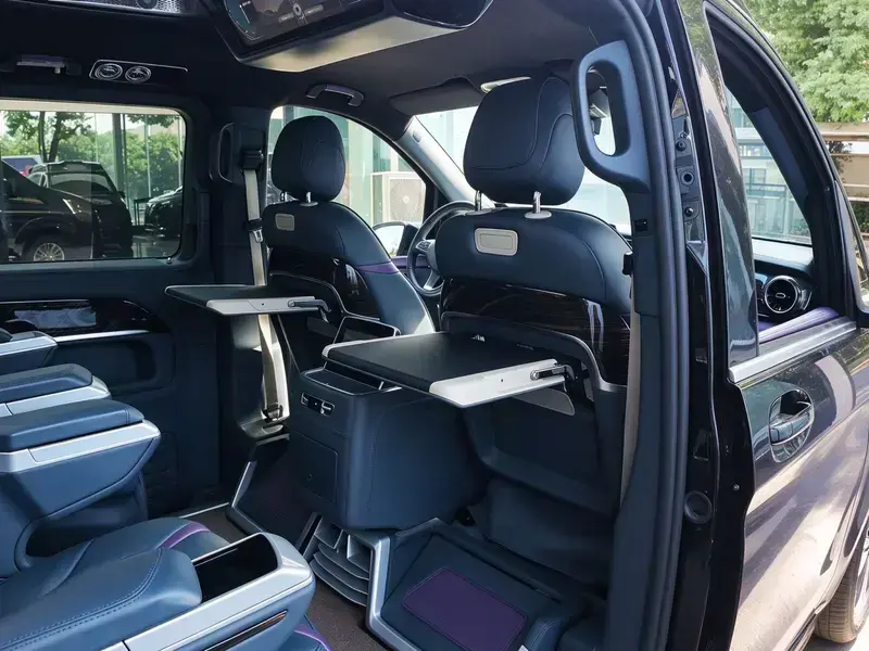 2022 Mercedes-Benz V-Класс с пробегом 27 000 км