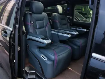 2022 Mercedes-Benz V-Класс с пробегом 27 000 км