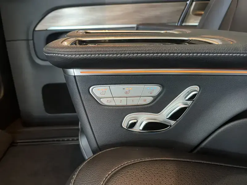 2021 Mercedes-Benz V-Класс с пробегом 4 900 км