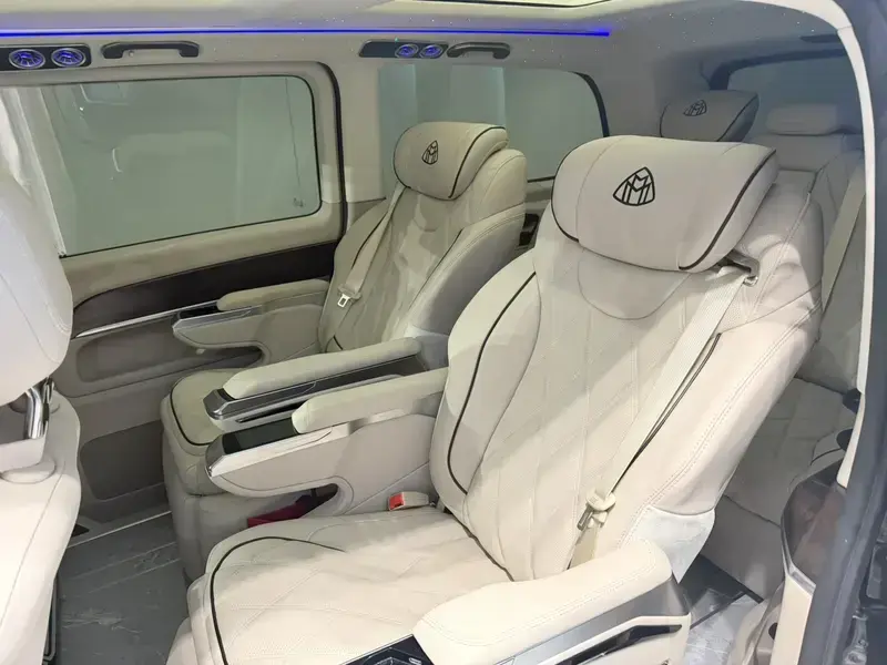 2022 Mercedes-Benz V-Класс с пробегом 21 000 км