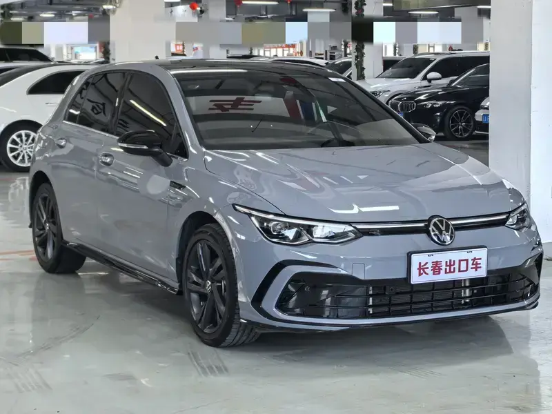 2023 Volkswagen Golf с пробегом 31 000 км