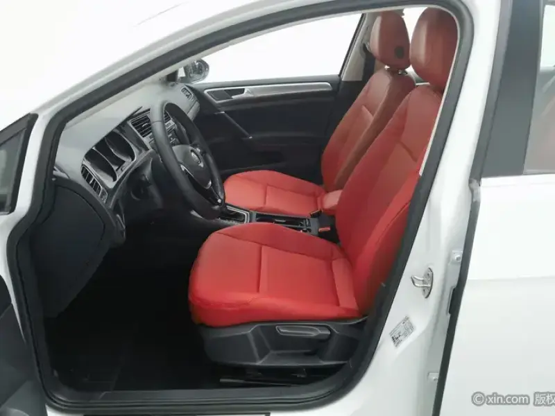 2019 Volkswagen Golf с пробегом 77 900 км