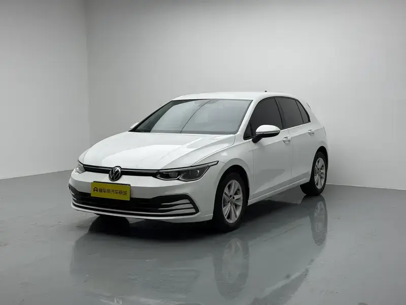 2021 Volkswagen Golf с пробегом 15 700 км