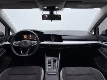 2021 Volkswagen Golf с пробегом 15 700 км