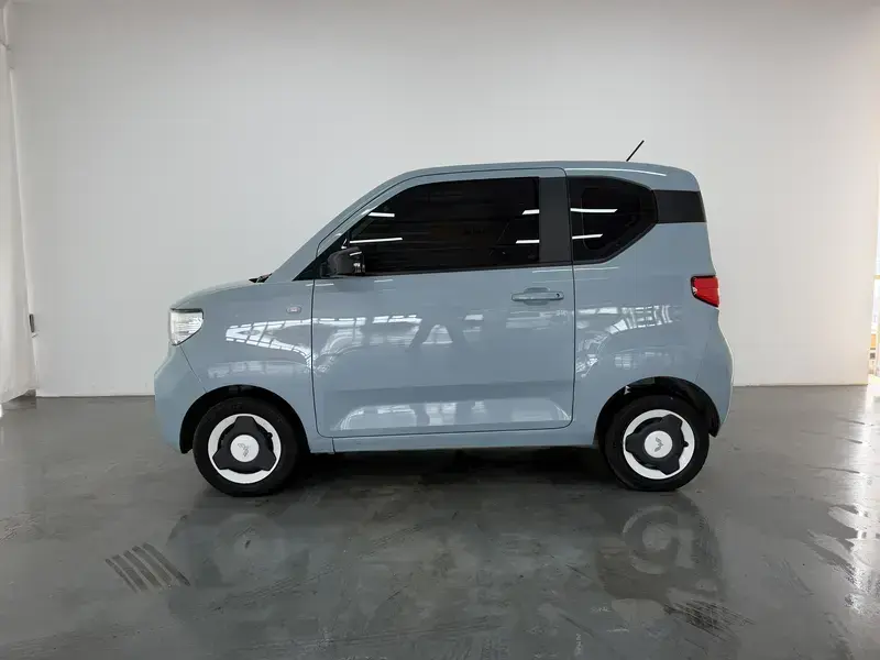 2022 Wuling Mini EV с пробегом 56 400 км