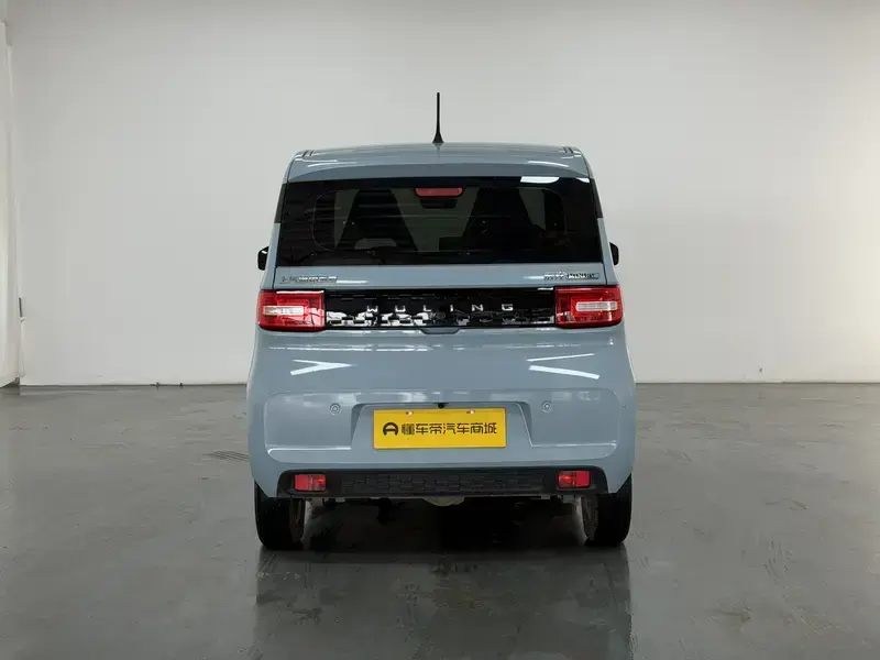 2022 Wuling Mini EV с пробегом 56 400 км